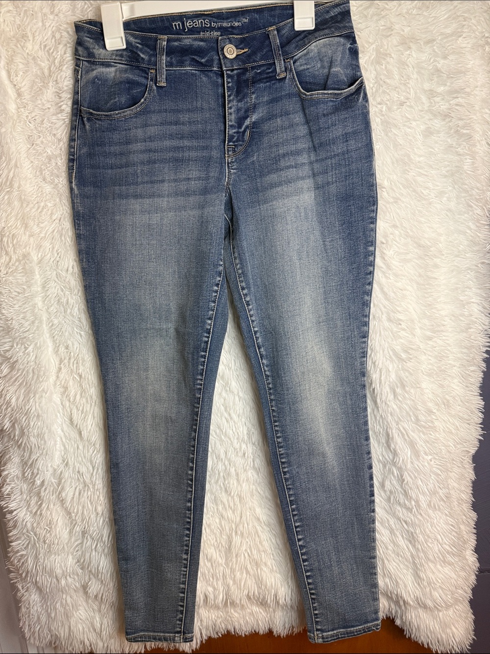 Maurices Light/Medium Blue Skinny Jeans